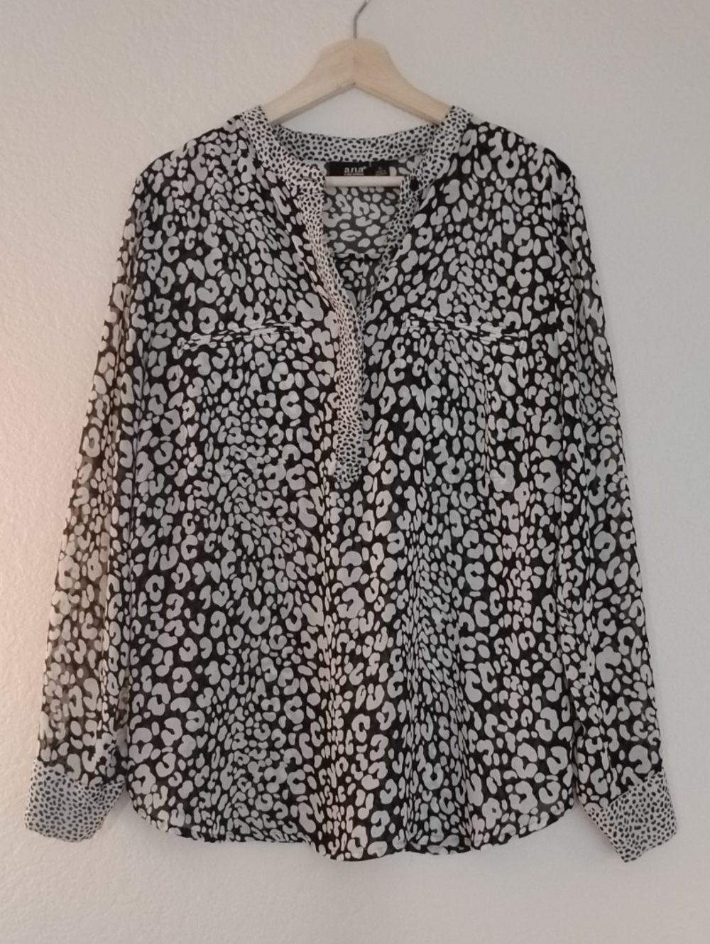 a.n.a Black & Cream Sheer Animal-Print Long Sleeve Blouse Tunic